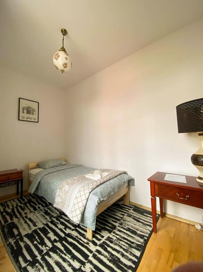 Halby Luxury Rooms Chmielna 73B Warschau Exterior foto