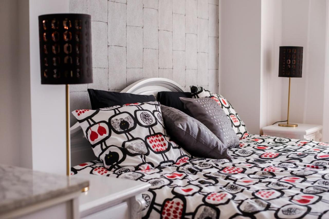 Halby Luxury Rooms Chmielna 73B Warschau Exterior foto